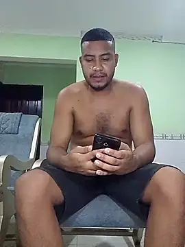 Snapshot of Giovann14 chatting on June 30, 2026, 2:56 am Giovann14 online show from June 30, 2026, 2:56 am