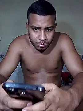 Snapshot of Giovann14 chatting on July 2, 2026, 7:53 pm Giovann14 online show from July 2, 2026, 7:53 pm