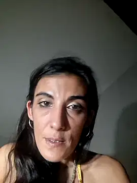 Snapshot of safadinha215 chatting on June 20, 2026, 7:55 am safadinha215 online show from June 20, 2026, 7:55 am