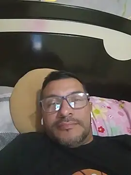 Snapshot of RIchar05 chatting on June 7, 2026, 2:16 am RIchar05 online show from June 7, 2026, 2:16 am