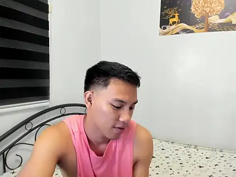 urfucker vinz online show from July 15, 2026, 3:28 pm