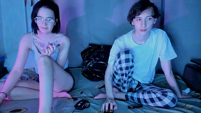 Perfect CoupleXX online show from July 12, 2026, 6:21 pm