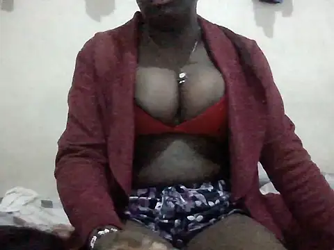 pinky-lip online show from July 28, 2026, 8:32 am