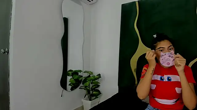 Mila petiteasm online show from June 26, 2026, 12:42 pm