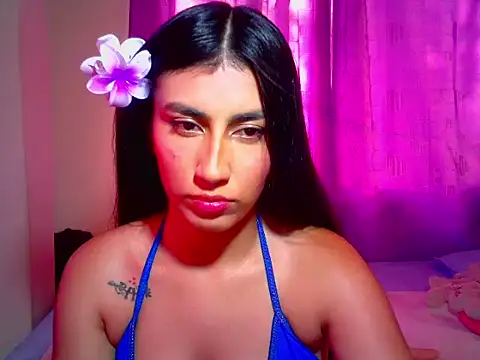 kattiSquirtt online show from June 23, 2026, 9:46 pm