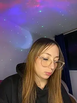 Snapshot of Caamii_ chatting on June 20, 2026, 3:31 am Caamii online show from June 20, 2026, 3:31 am
