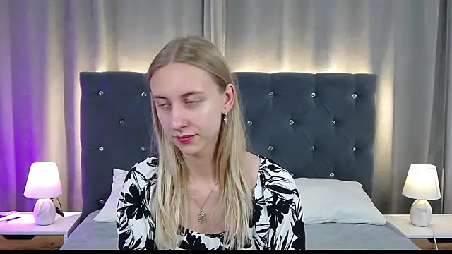 LirienVexx online show from July 29, 2026, 4:10 am