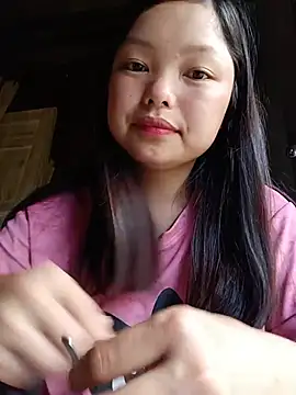 Snapshot of Linna-bae chatting on June 13, 2026, 11:57 pm Linna-bae online show from June 13, 2026, 11:57 pm