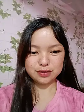 Snapshot of Linna-bae chatting on June 14, 2026, 2:24 am Linna-bae online show from June 14, 2026, 2:24 am