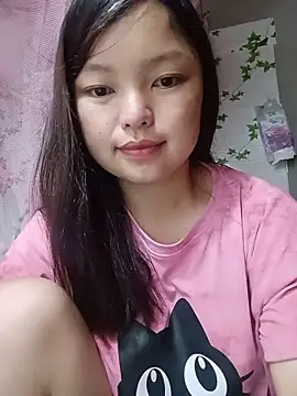 Snapshot of Linna-bae chatting on June 21, 2026, 12:57 am Linna-bae online show from June 21, 2026, 12:57 am