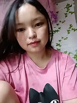 Snapshot of Linna-bae chatting on June 25, 2026, 11:48 am Linna-bae online show from June 25, 2026, 11:48 am