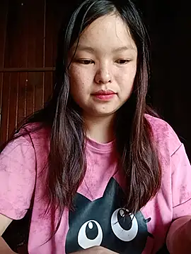 Snapshot of Linna-bae chatting on July 22, 2026, 12:02 am Linna-bae online show from July 22, 2026, 12:02 am