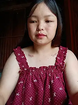 Snapshot of Linna-bae chatting on July 24, 2026, 9:40 am Linna-bae online show from July 24, 2026, 9:40 am