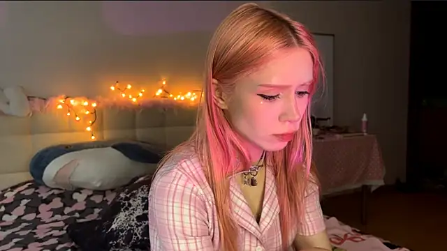 sexy cute18 online show from July 5, 2026, 12:50 am