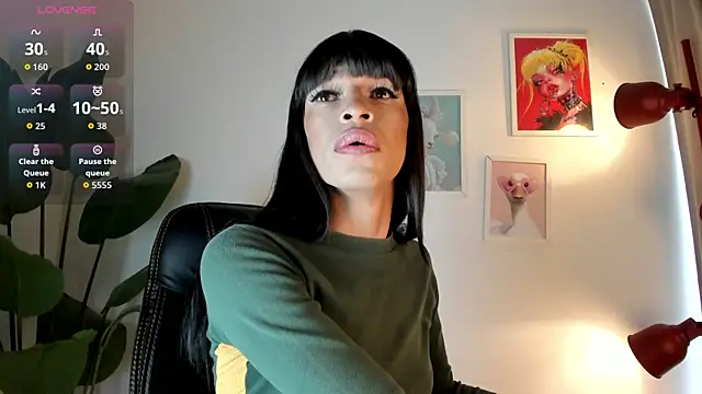 Snapshot of Gia_Demie chatting on June 18, 2026, 12:31 pm Gia Demie online show from June 18, 2026, 12:31 pm