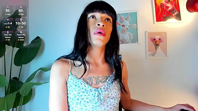 Snapshot of Gia_Demie chatting on July 14, 2026, 12:44 pm Gia Demie online show from July 14, 2026, 12:44 pm