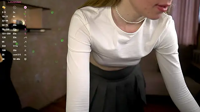 Snapshot of sweet_michellle chatting on July 18, 2026, 9:13 am sweet michellle online show from July 18, 2026, 9:13 am