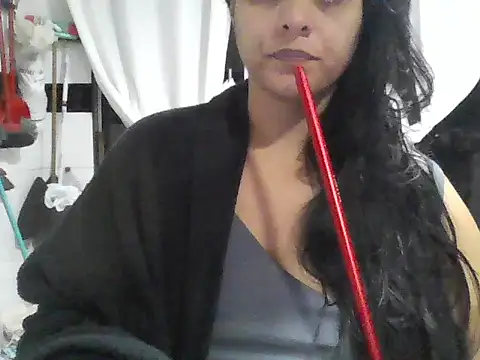 Snapshot of Isabel2q5n chatting on June 6, 2026, 2:49 am Isabel2q5n online show from June 6, 2026, 2:49 am