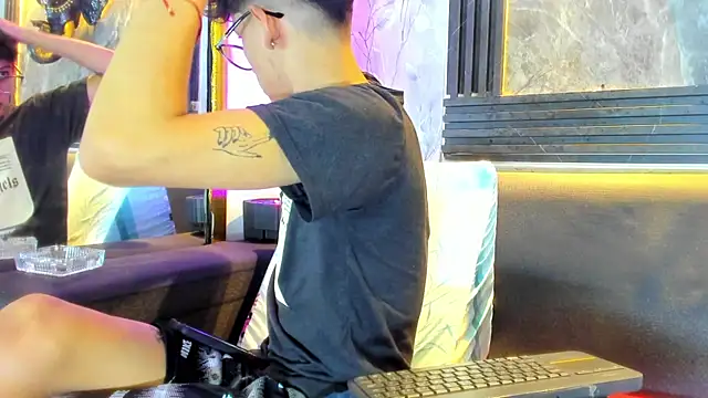 Brianhot0F online show from June 25, 2026, 11:48 am