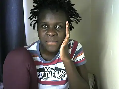 queen lola1 online show from July 20, 2026, 1:57 pm