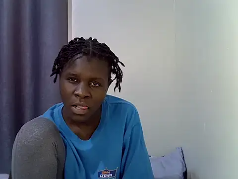 queen lola1 online show from July 28, 2026, 12:59 pm