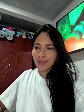 Snapshot of SophiCastro09_ chatting on June 21, 2026, 12:46 am SophiCastro09 online show from June 21, 2026, 12:46 am