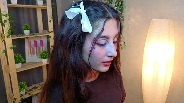 Snapshot of JasminKitany chatting on June 9, 2026, 8:20 pm JasminKitany online show from June 9, 2026, 8:20 pm