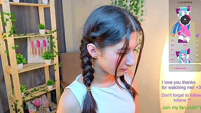 Snapshot of JasminKitany chatting on June 16, 2026, 8:33 pm JasminKitany online show from June 16, 2026, 8:33 pm