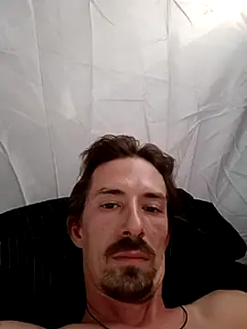 Snapshot of Mstrdstrctn7 chatting on March 4, 2025, 11:22 pm Mstrdstrctn7 online show from March 4, 2025, 11:22 pm