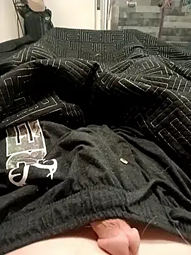 Snapshot of Mstrdstrctn7 chatting on January 12, 2026, 2:33 pm Mstrdstrctn7 online show from January 12, 2026, 2:33 pm