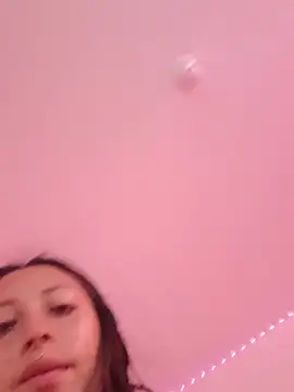 MiaSaen online show from July 23, 2026, 2:37 pm