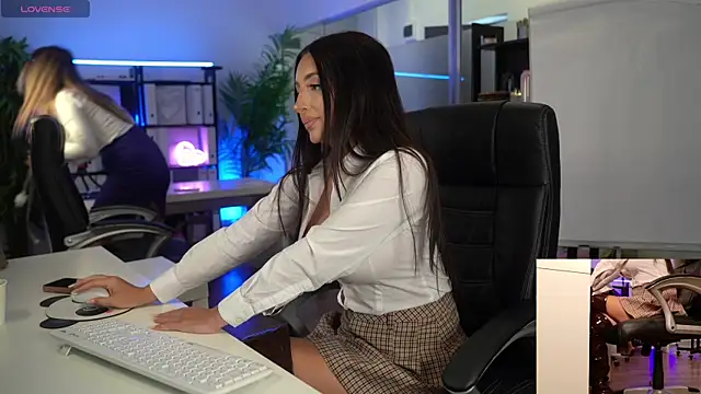 BabesGoWild online show from July 25, 2026, 12:36 pm