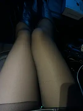 squirtqueen6 online show from July 5, 2026, 4:36 pm