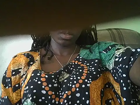 Snapshot of Prettyboo00 chatting on June 9, 2026, 9:43 am Prettyboo00 online show from June 9, 2026, 9:43 am