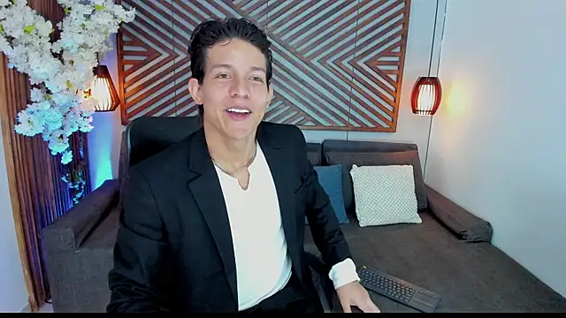 LevinFox online show from July 17, 2026, 11:50 am