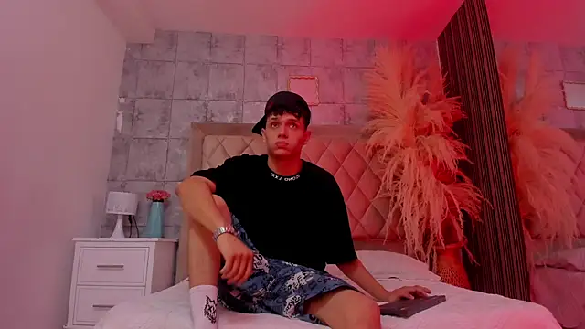 Hydan  online show from July 3, 2026, 9:54 pm