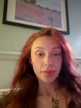 Snapshot of Ember_Starr chatting on July 18, 2026, 7:28 pm Ember Starr online show from July 18, 2026, 7:28 pm