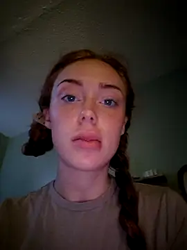 Snapshot of Ember_Starr chatting on July 28, 2026, 5:14 am Ember Starr online show from July 28, 2026, 5:14 am