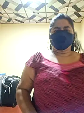 RosiBaby S online show from July 16, 2026, 4:35 pm