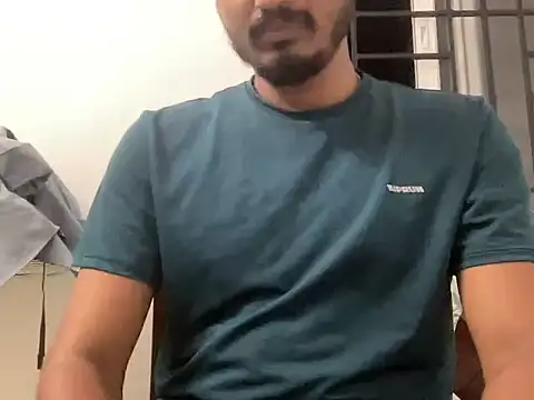 Snapshot of NAVIN0001 chatting on August 9, 2026, 6:24 pm NAVIN0001 online show from August 9, 2026, 6:24 pm