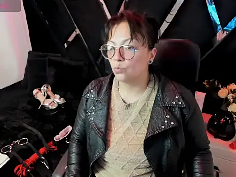 Susana Flame online show from July 29, 2026, 2:43 am