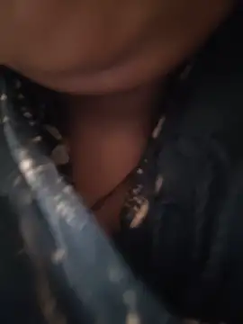 Snapshot of riyana_tai chatting on June 18, 2026, 4:13 am riyana tai online show from June 18, 2026, 4:13 am