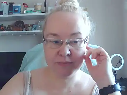 Viola27 online show from July 28, 2026, 7:04 am