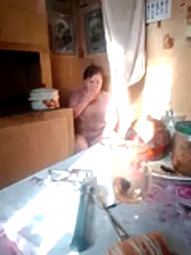 Snapshot of oksana72 chatting on April 7, 2026, 5:41 am oksana72 online show from April 7, 2026, 5:41 am
