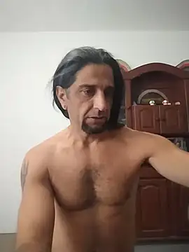 Snapshot of Nightcrawlers chatting on July 7, 2026, 9:08 pm Nightcrawlers online show from July 7, 2026, 9:08 pm