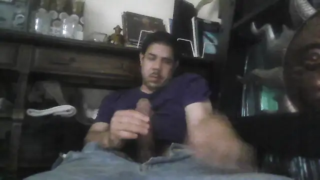 Snapshot of toosexy4myshirt chatting on July 1, 2026, 11:37 pm toosexy4myshirt online show from July 1, 2026, 11:37 pm