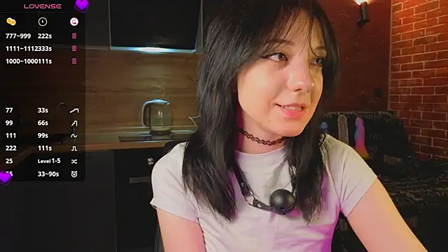Snapshot of yuriski_ chatting on June 9, 2026, 5:46 pm yuriski online show from June 9, 2026, 5:46 pm