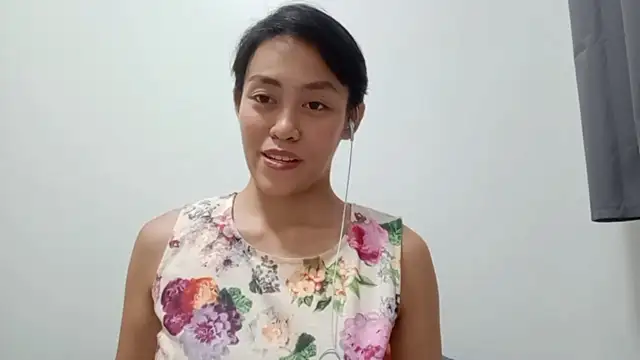 Snapshot of PhuongTurpin chatting on June 21, 2026, 5:59 pm PhuongTurpin online show from June 21, 2026, 5:59 pm