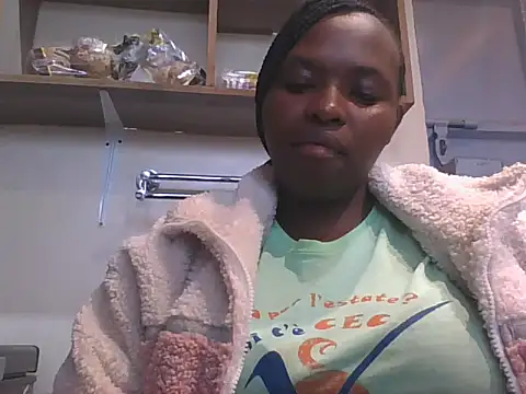 Snapshot of peacefulbignipple chatting on July 3, 2026, 5:03 am peacefulbignipple online show from July 3, 2026, 5:03 am
