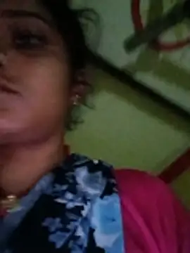 Snapshot of Hot_dia92 chatting on July 26, 2026, 6:59 pm Hot dia92 online show from July 26, 2026, 6:59 pm